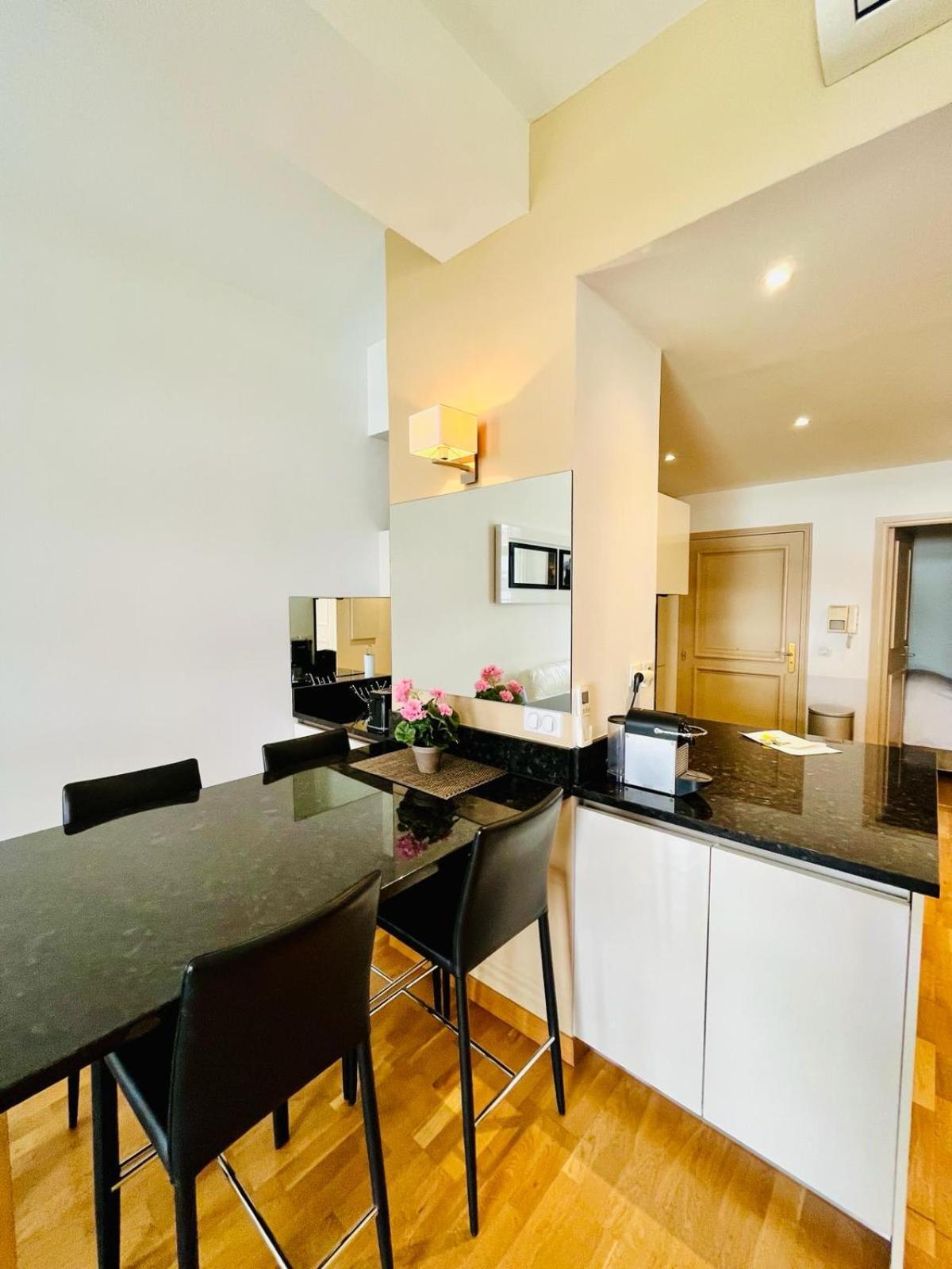 Golden Triangle 2Br/2Ba Apartment Cannes Exterior foto